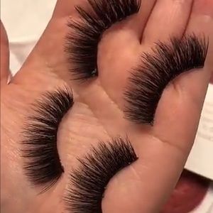 Meet your Posher, Carolina